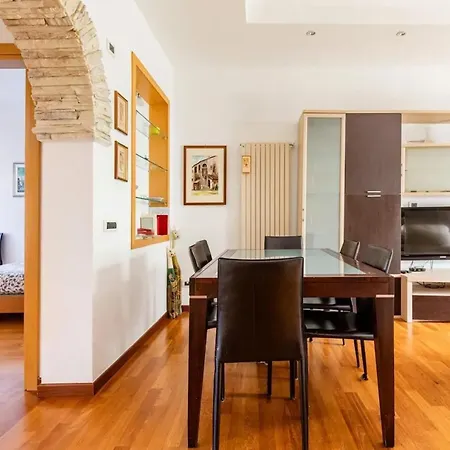 Modern In With Stunning Views - 75 M²